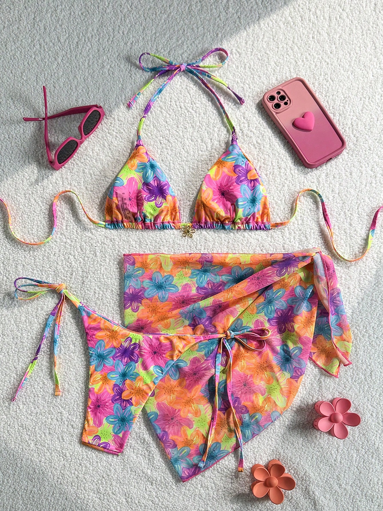 Conjunto de 3 piezas top halter de tela con textura floral